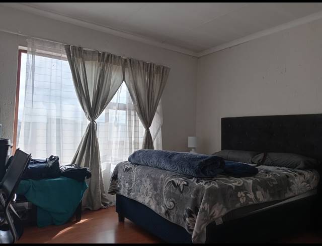 2 BEDROOM SECTIONAL TITLE FOR SALE IN BOKSBURG NORTH